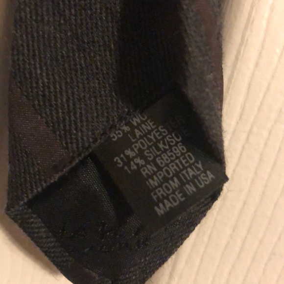 Donna Karan New York Tie - Picture 4 of 4